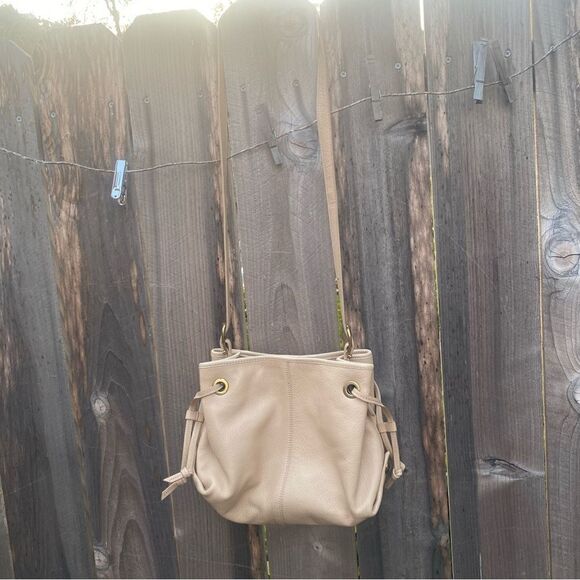 Gerald Dardel beige leather crossbody purse - Picture 8 of 8